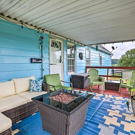 Charming East Bernstadt Retreat Less Than 6 Acre Farm! Exterior photo