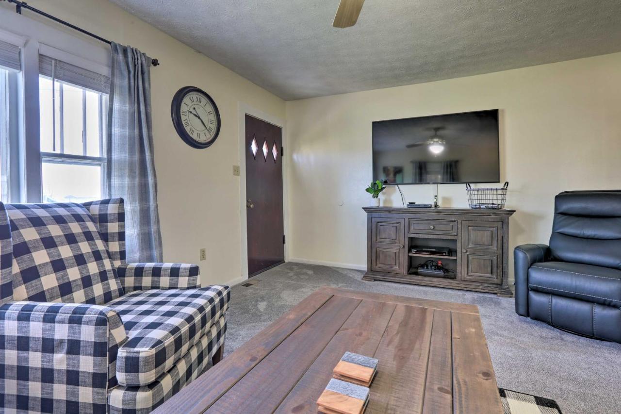 Charming East Bernstadt Retreat Less Than 6 Acre Farm! Exterior photo