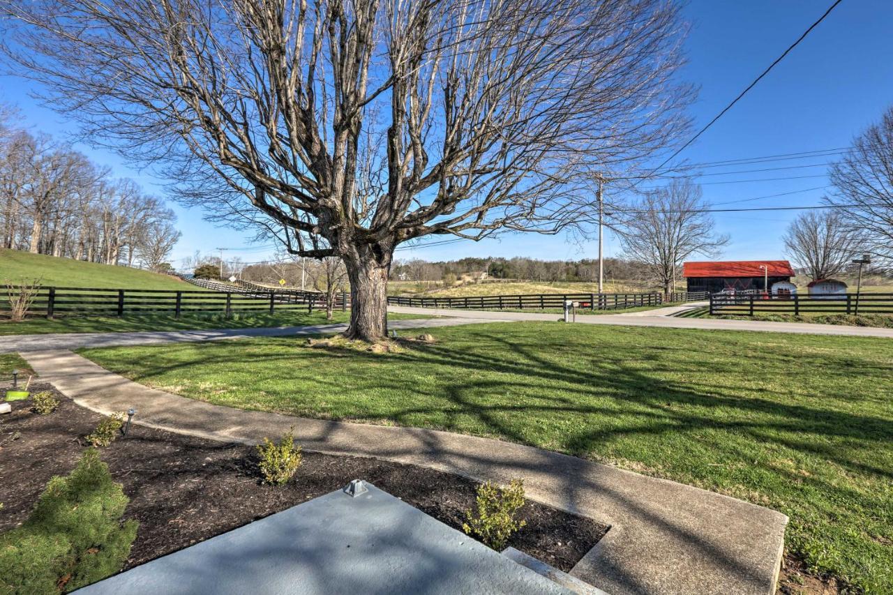 Charming East Bernstadt Retreat Less Than 6 Acre Farm! Exterior photo